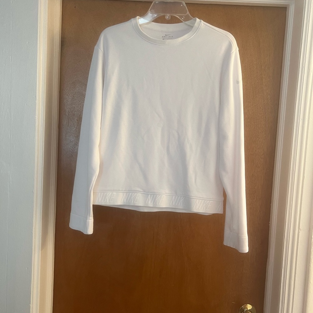 Nike Women’s Dri-Fit White Crewneck Long Sleeve Sweatshirt